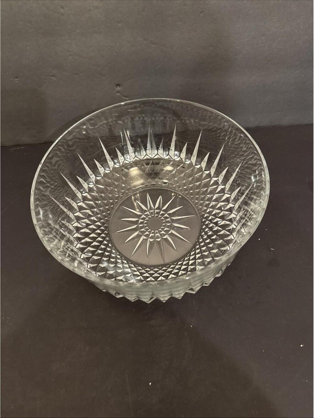 Vintage Diamond Point Arcoroc USA Starburst Glass Serving Salad Fruit Bowl 9"